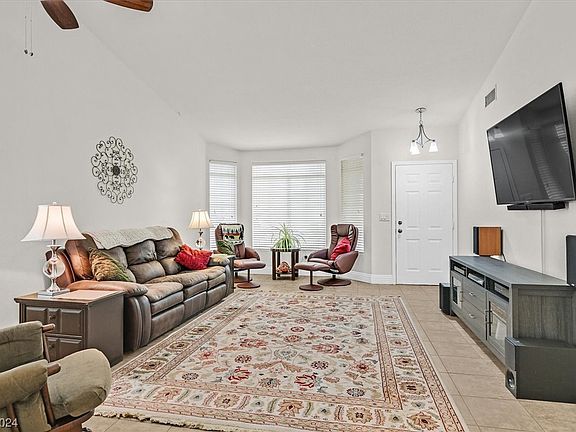 3rd image of 112 Highwood Ave