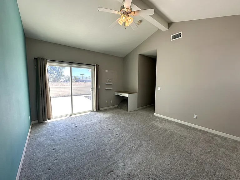 1833 Cabrillo Ave — Photo 6