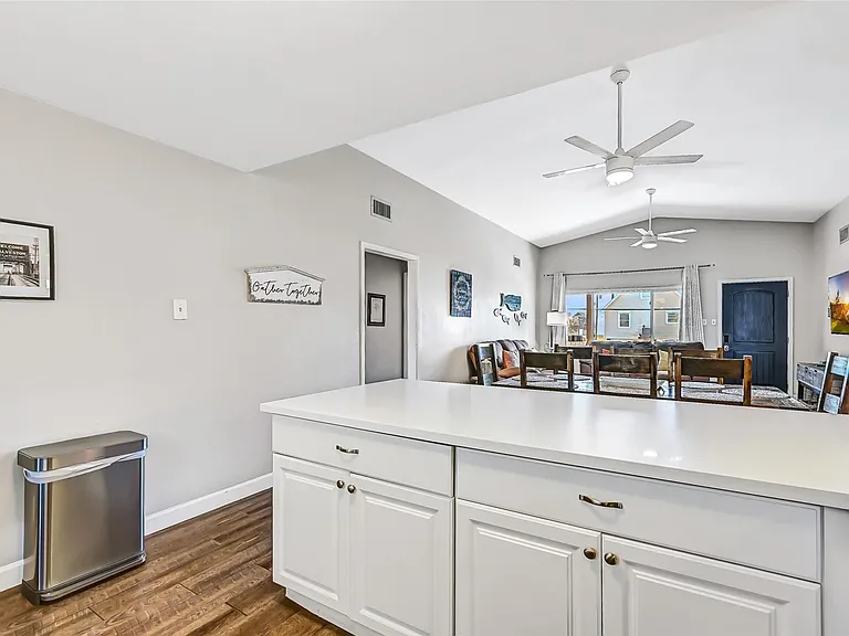 21600 Zachary Dr — Photo 17