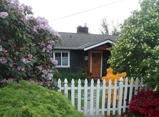 743 8th St S, Kirkland, WA
