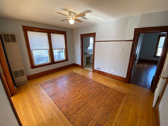 3rd image of 91-93 Kelley St W #93-2