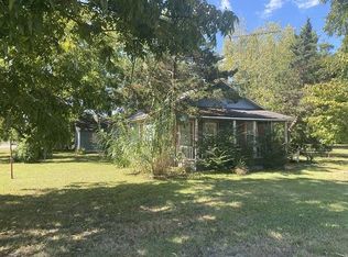 200 N Elm St, Kenton, TN 38233