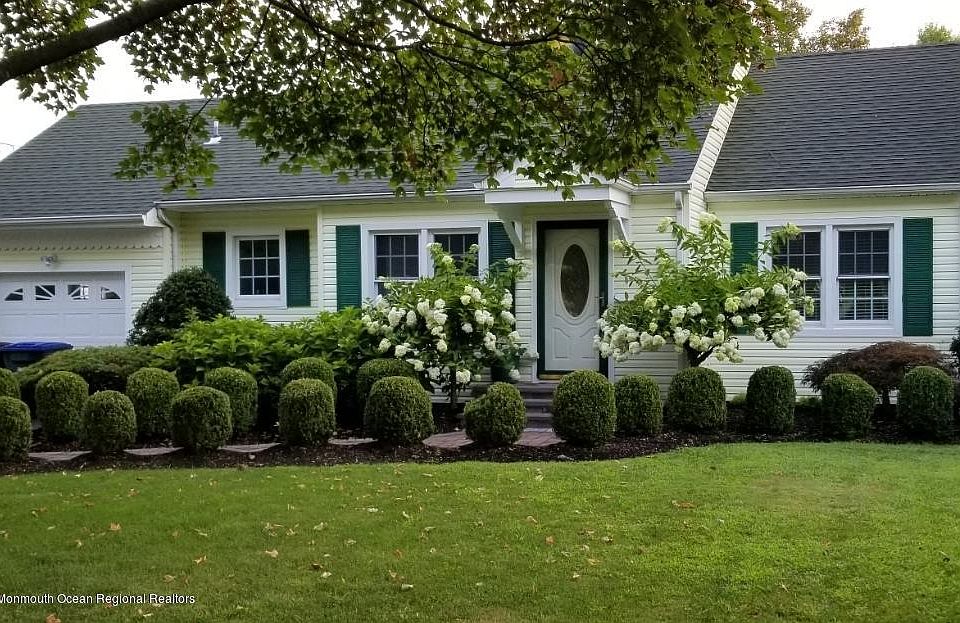 1st image of 1324 Laurel Ave