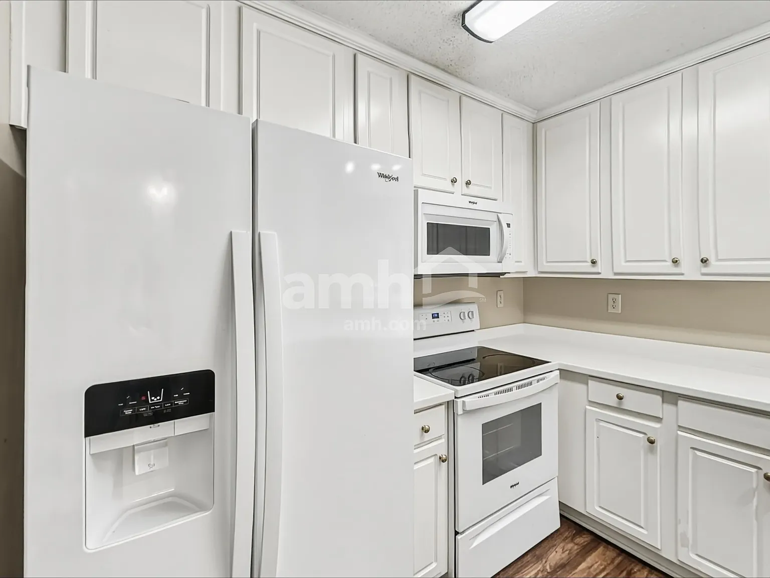 5 bed, 3.0 bath, 2243 sqft, $2,360 — Photo 3