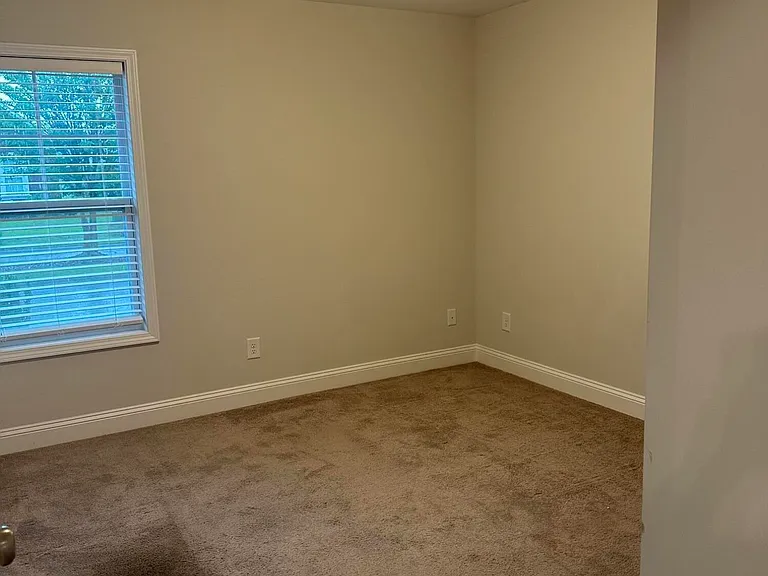 2102 Eureka Way — Photo 10