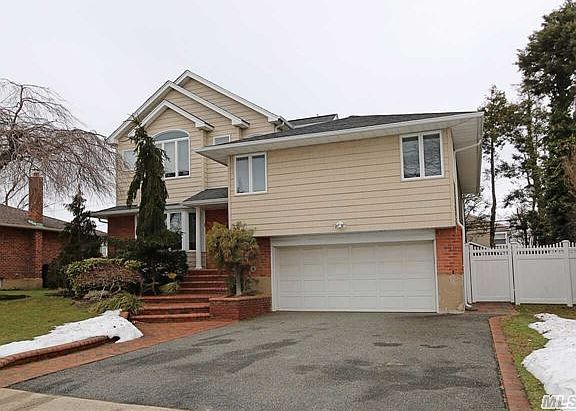3rd image of 53 Maplewood Dr