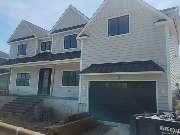 39 Leewater Ave, Massapequa, NY 11758