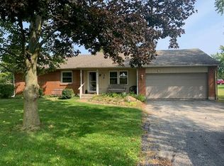8424 Lochard Rd, Sidney, OH 45365