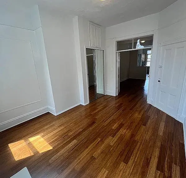 31-66 43rd St #2L — Photo 4