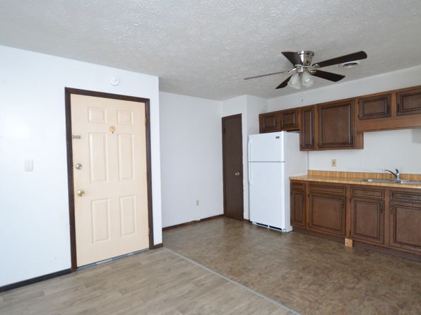 97 Palomino Dr #2, Weirton, WV 26062