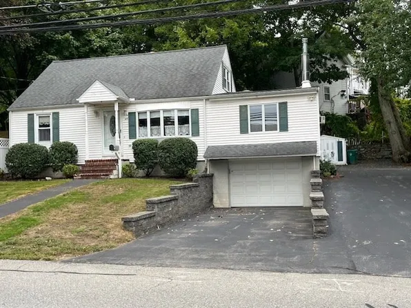 45 Willard St, Lowell, MA 01850