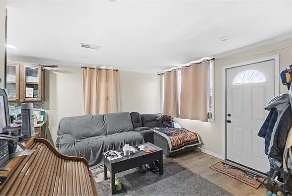 5058 Georgia St — Photo 12