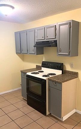 4th image of 7609 Windsor Oaks