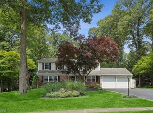 26 Ann Rd, Long Valley, NJ 07853