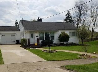 9 W Garfield Ave, New Castle, PA 16105
