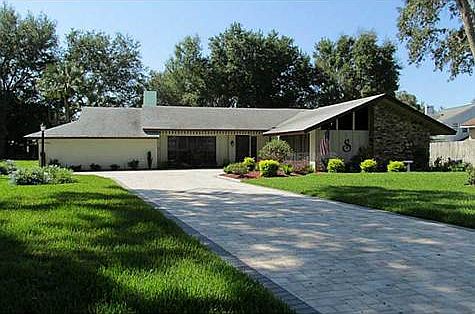 1st image of 10210 Sago Ct