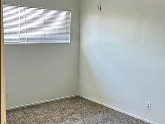 5th image of 4303 Clara St #4301-1/2