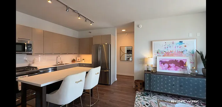 737 W Washington Blvd — Photo 8