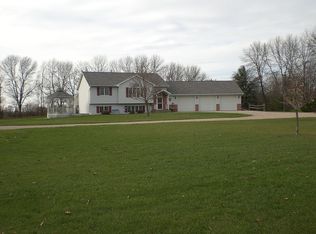 2697 Hennepin Ave, Glencoe, MN 55336