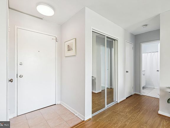 3rd image of 1730 Arlington Blvd APT 508