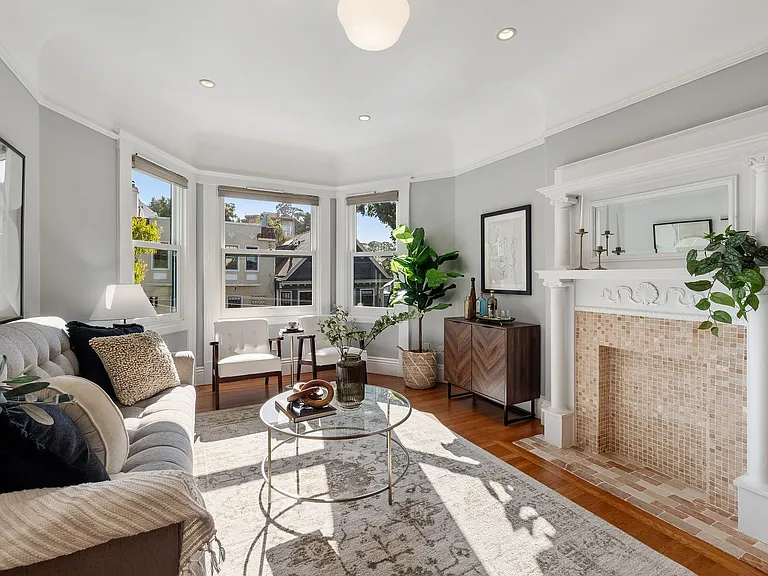 49 Cortland Ave — Photo 8
