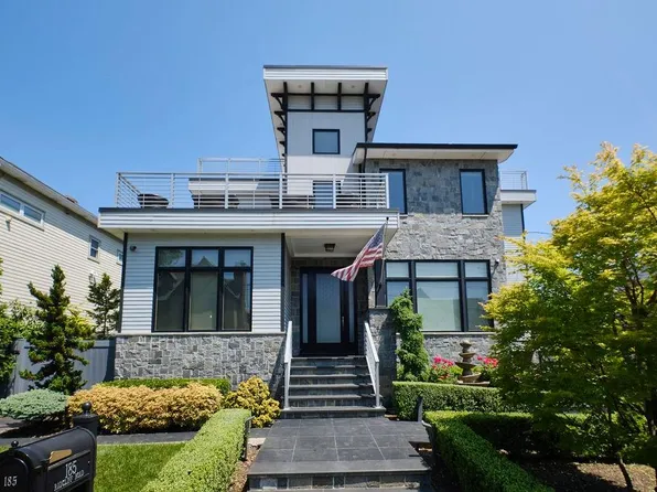 185 Radcliff Rd, Staten Island, NY 10305