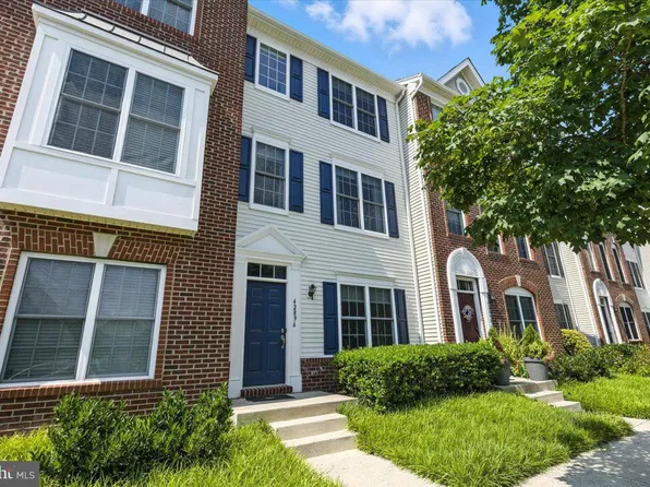 42896 Pamplin Ter, Chantilly, VA 20152