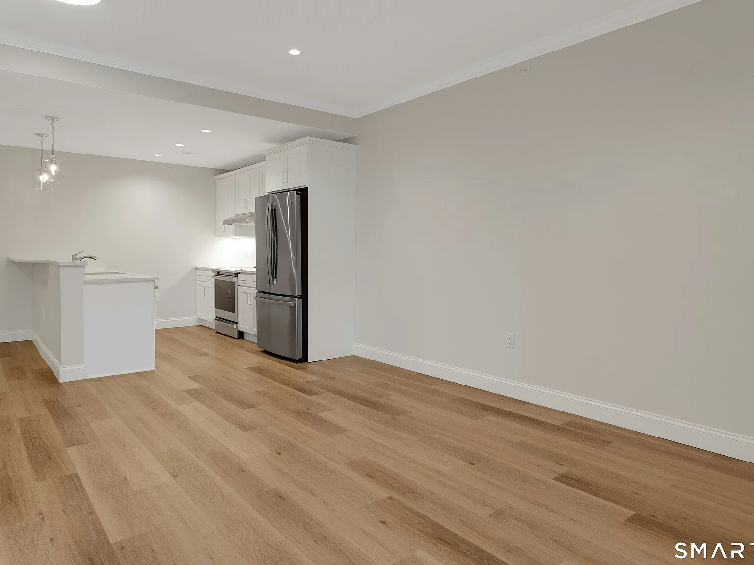 1 bed, 849 sqft, $4,000 — Photo 3
