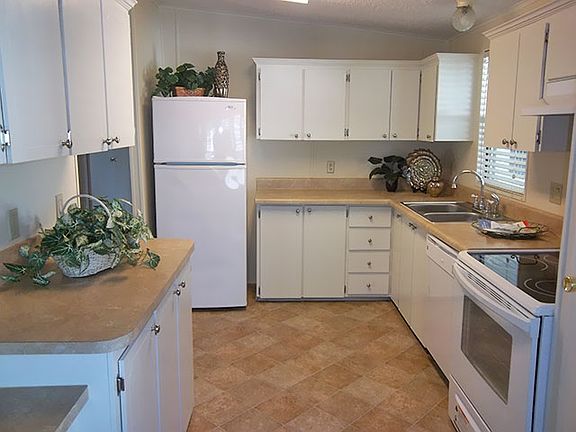 2nd image of 4106 Thatch Palm Ct