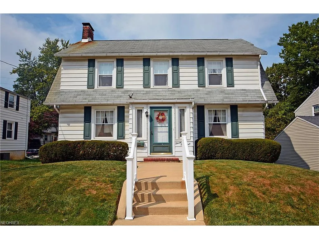 734 Franklin Rd NE photo 1