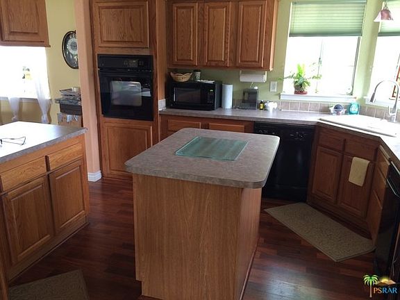4th image of 212 Tropical Park St