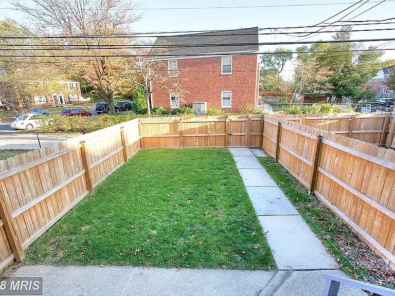 8213 Pleasant Plains Rd — Photo 12