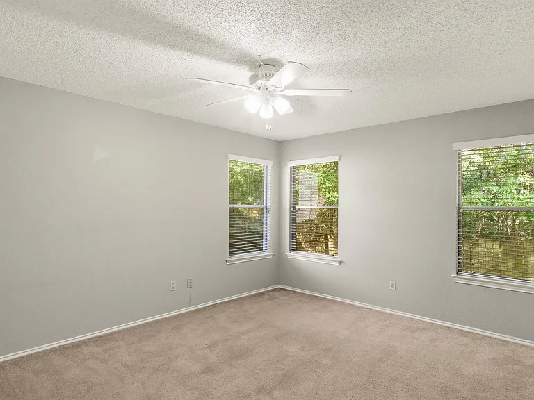 8311 Treehouse Ln — Photo 40