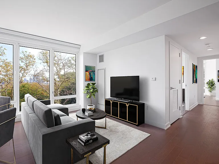 400 W 113th St #330 — Photo 9