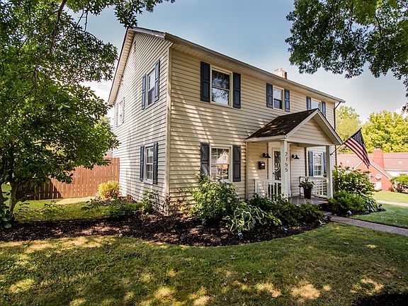 4th image of 2755 Sunrise Ave