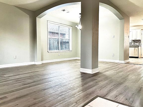 2nd image of 2882 Rocky Creek Ln