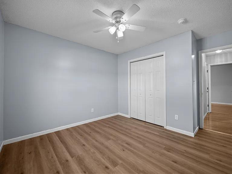 218 Winterberry Ct — Photo 23