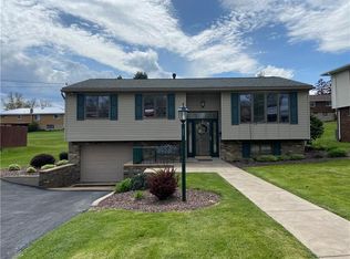 645 S Geary St, Mount Pleasant, PA 15666