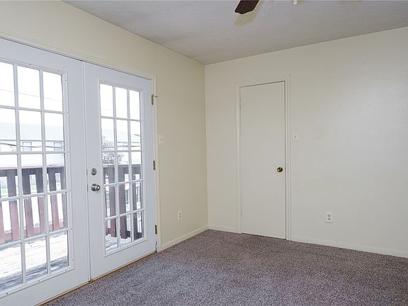 5th image of 703 San Pedro Dr APT C