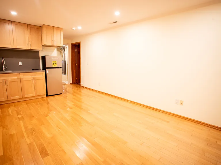 Palisades Dr — Photo 5