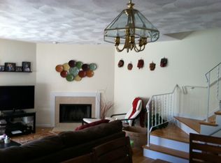 1015 W Roxbury Pkwy, Chestnut Hill, MA 02467