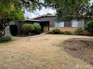 10623 SE 236th Pl, Kent, WA 98031