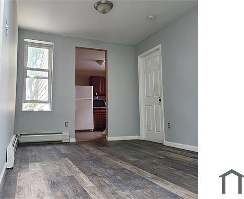 2nd image of 46 John St Floor 2