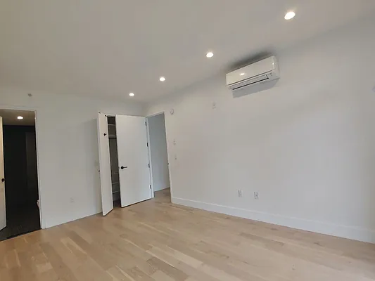 Rented by Carnegie Management Inc | media 27