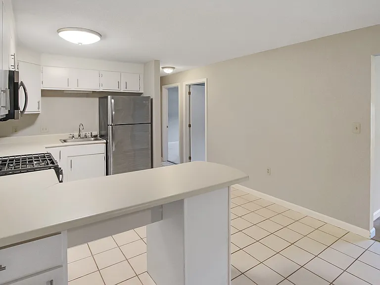 3 New Haven Dr #205 — Photo 5