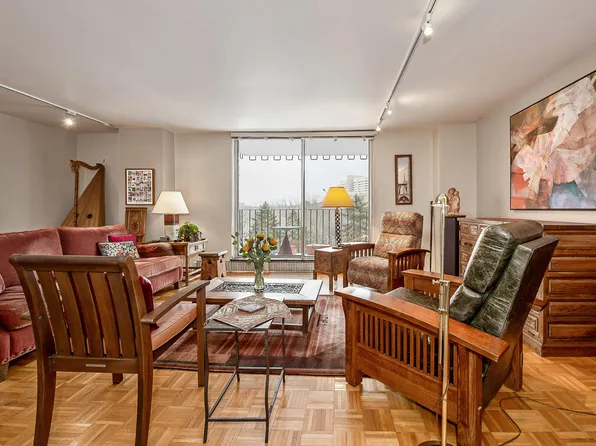 1050 Wall St APT 4A, Ann Arbor, MI 48105