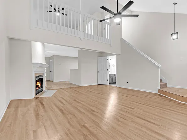 1671 Oaken Bucket Dr, Cordova, TN 38016