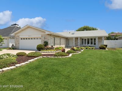 607 S Noah Ter, Mount Prospect, IL, 60056