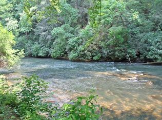 51 Falcon Dr, Ellijay, GA 30540