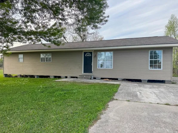 2524 Dolphin Dr, Lake Charles, LA 70605